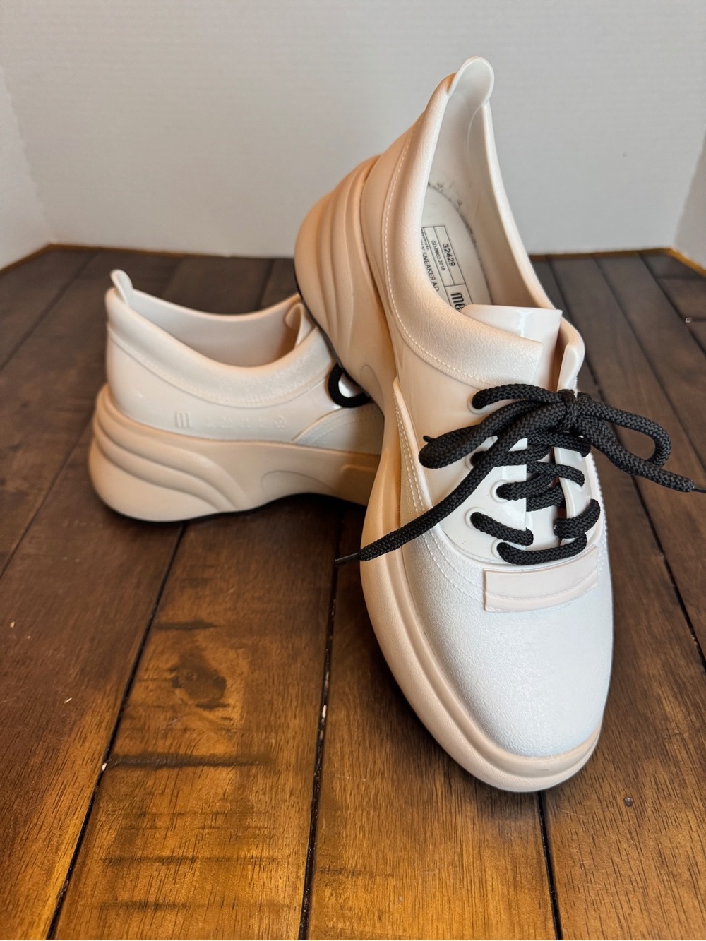 Melissa Shoes Womens Size 7 Pink PVC Low Top Sneakers Water Resistant Walking